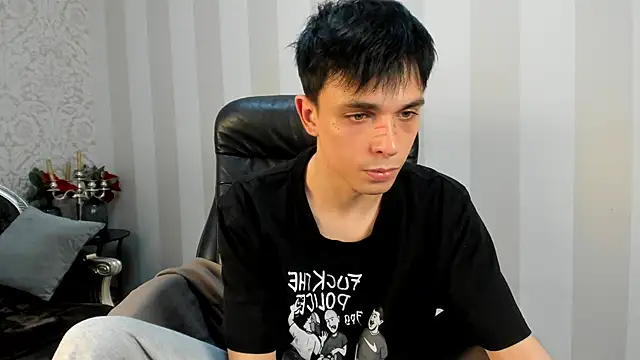 ClarkBev: απευθείας συνομιλία ΧΧΧ