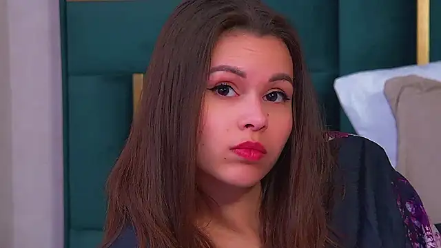 Chat +18 de PollyLanders ao vivo