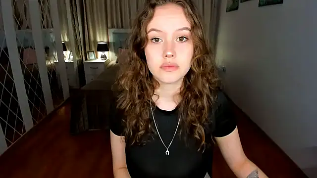 BeatriceShine – Naživo XXX chat