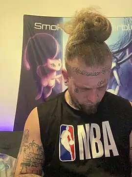 Pokazy przed kamerką – Smokebluntafterblunt