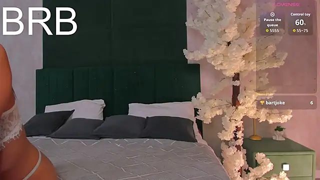 Chat +18 de Sidny_Beth ao vivo