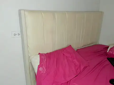 Pokazy przed kamerką – Allissonn222