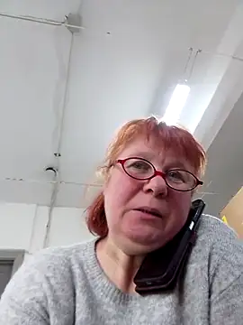 Chat XXX ao vivo de SquirrelFine