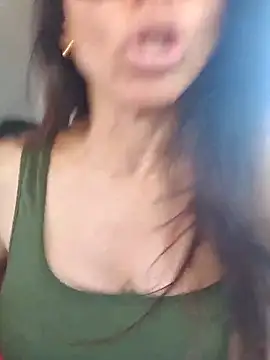 sexy7883 Adlı Modelin Web Kamerası Şovu