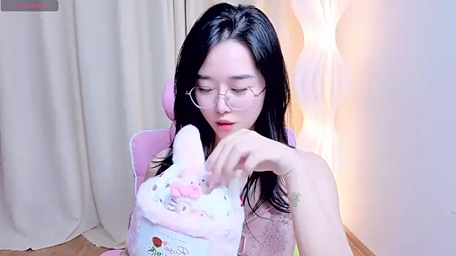 Miu-999's Live XXX Chat