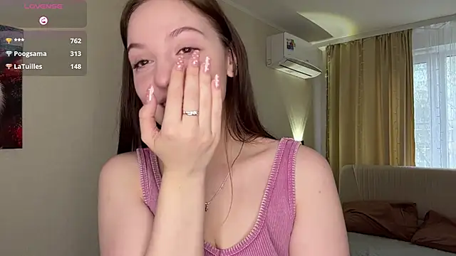 NguyetHankey's Live XXX Chat