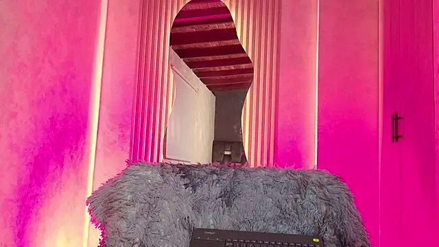 Taurito___ Webcam Show