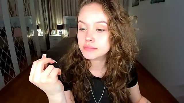 BeatriceShine's Live XXX Chat