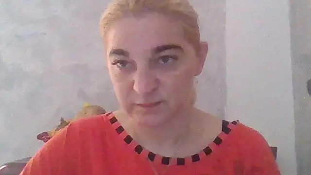 Chat XXX en directo de GoldenAngelMilf