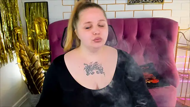 Chatroom XXX en direct de SladaDell