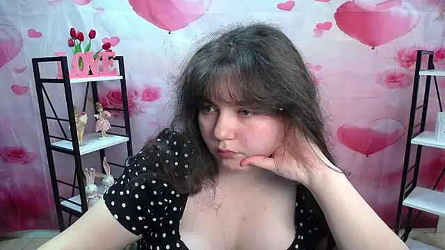 NeonilaLisovaのライブXXXチャット