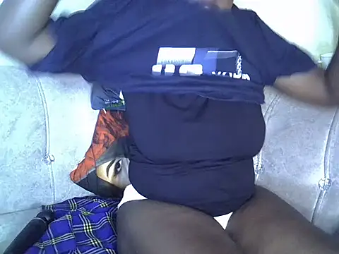 SweetreenaのライブXXXチャット