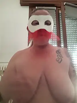 Trivia_magic Webcam show