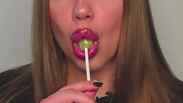 Онлайн чат XXX DelenaRines