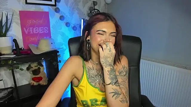 Nova_SIN Chat XXX live