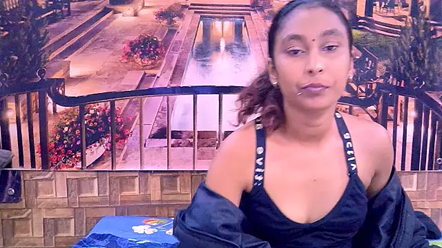 IndianSexyButt: απευθείας συνομιλία ΧΧΧ