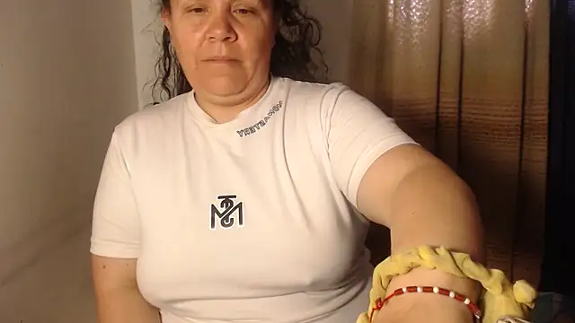 Chatroom XXX en direct de agathamiller01