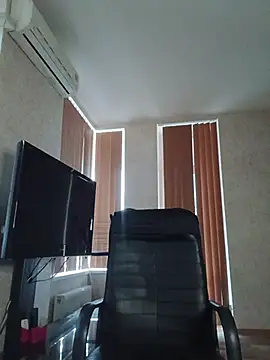 Chat +18 de baba_yaga ao vivo