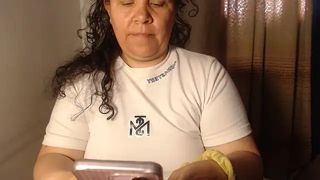 Sembang XXX Secara Langsung agathamiller01