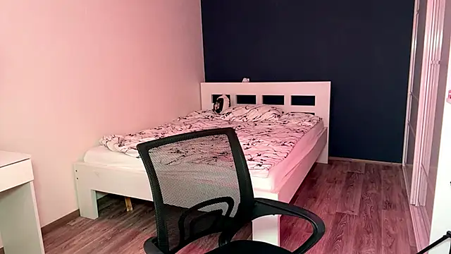 Chat XXX en directo de MachelleSpader