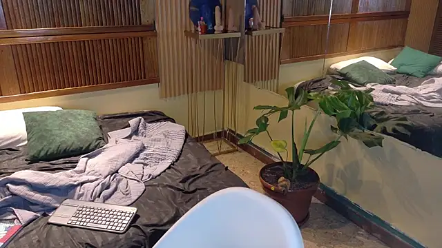 Онлайн чат XXX Eli666uwu