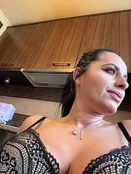 Hotmomcheckk_'s Live XXX Chat