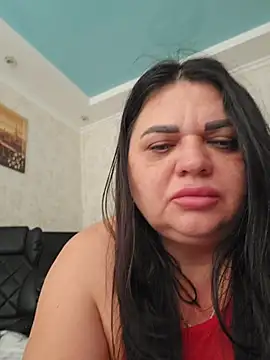 -CUTE-EVVIL- – Kamerová šou