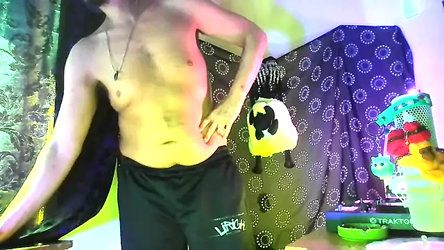 Guyst049 Pertunjukan Webcam