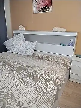 MilkCandyGirl's Live XXX Chat