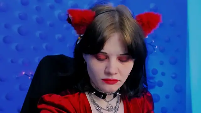 nikki_kiss_ Adlı Modelin Canlı XXX Sohbeti