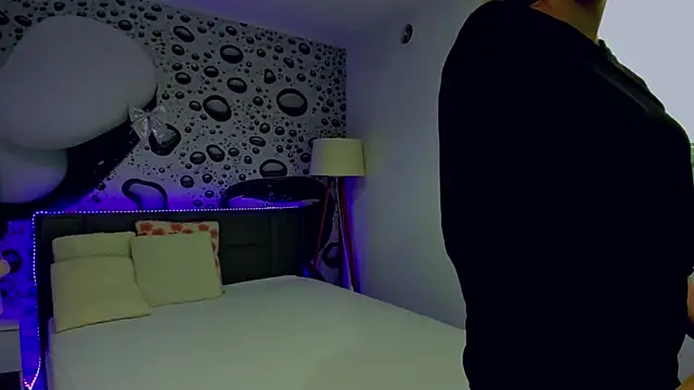 AlmaFancy Adlı Modelin Canlı XXX Sohbeti