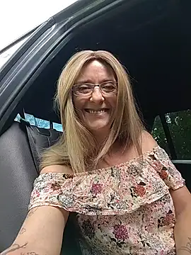 Sacha_Scorp élő XXX-chatje