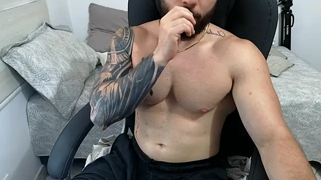 عرض كام Isaac_Carter