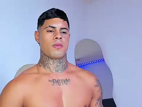 Pokazy przed kamerką – seth_bllack1