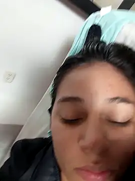 TinyBunnyAli Webcam-Show