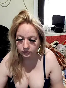 Missy_DM লাইভ XXX চ্যাট