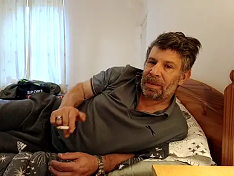 stud2512's Webcam Show