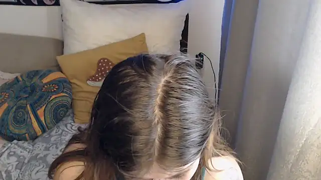 دردشة AlienforTwenty الجنسية المباشرة