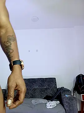 Dante_Knox Adlı Modelin Canlı XXX Sohbeti