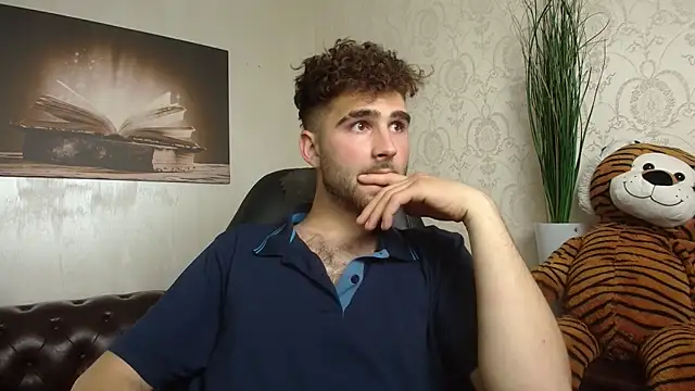 KyloEast Adlı Modelin Web Kamerası Şovu