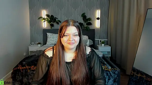 Chat +18 de Evelyne_Loo ao vivo