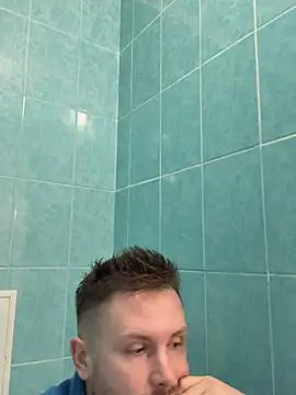 MartinBrandon 即時 XXX 聊天