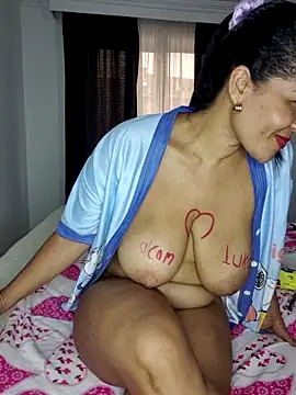 Živý XXX chat karla-bruni