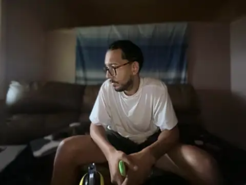 Chatroom XXX en direct de ThrowedWorldWide