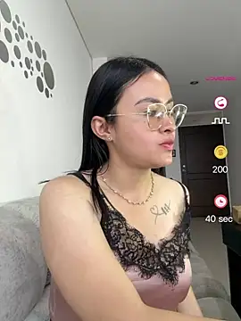 Anni_Rose 现场XXX聊天