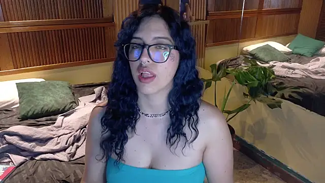 Eli666uwu élő XXX-chatje