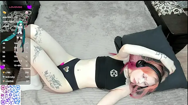 Veldenga 라이브 XXX 채팅