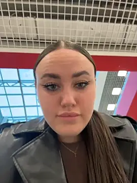 Živý XXX chat KiraSunshine