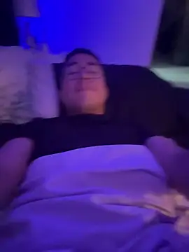 andrewmhilton_ webkamerás műsora