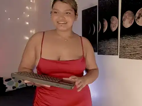 chloe_kisses live XXX chat